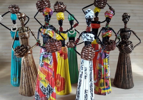 Африканка з газетних трубочок. Покроковий майстер-клас із фото